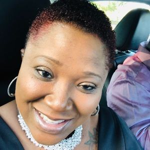 Meet your 👑 Posh Ambassador Sophia ⭐️⭐️